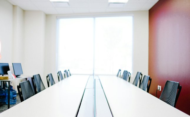 Benefits of Different Meeting Room Layout Options