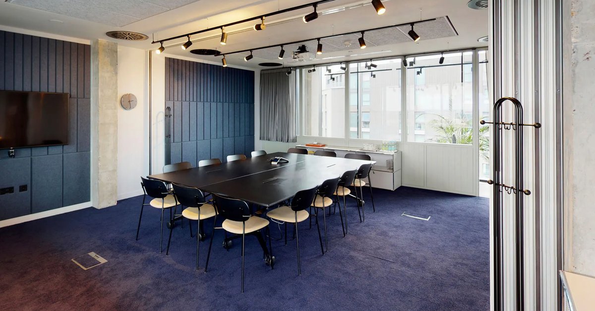 Meeting Room 9+10 - 16 person