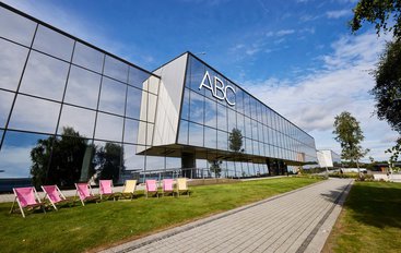 2-Work White Rose Park