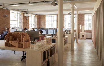 6 Desk Share Spaces Available in Creative Studio